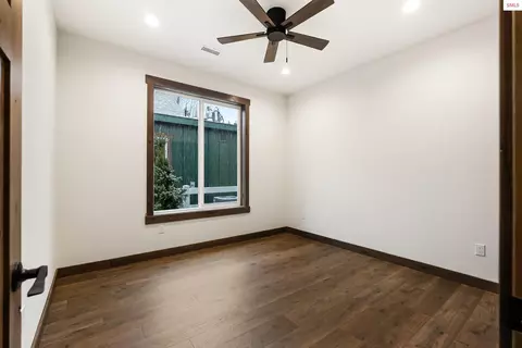 Bedroom - 105 Backtrack, Sandpoint, ID 83864 photo 3 of 5