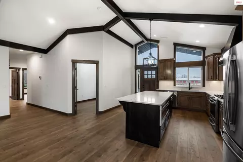 Entry Way - 105 Backtrack, Sandpoint, ID 83864 photo 1 of 3