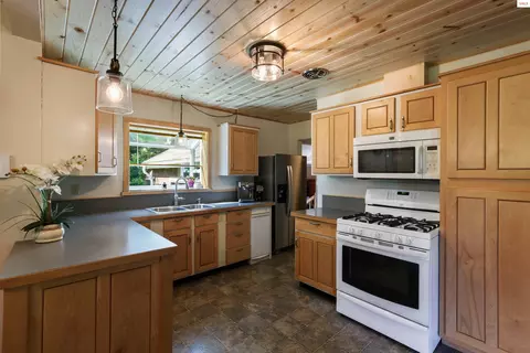 965 Denton Rd, Hope, ID 83836 photo 11