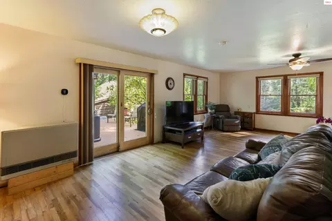 965 Denton Rd, Hope, ID 83836 photo 7