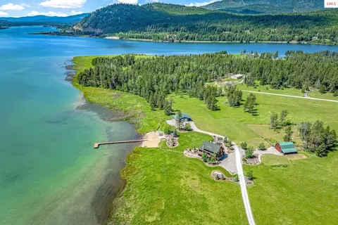 296 Camp Peine Rd, Sagle, ID 83860