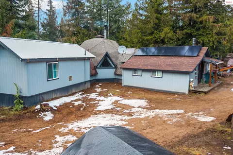 Exterior - 762 High Rd, Sandpoint, ID 83864 photo 1 of 20