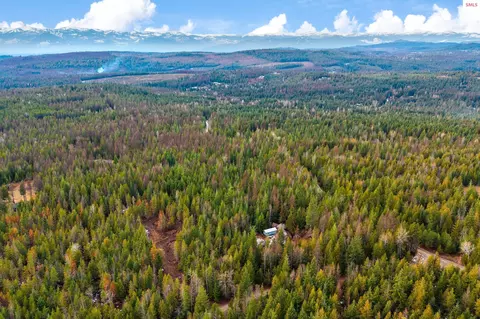 View/Area - 762 High Rd, Sandpoint, ID 83864 photo 2 of 5