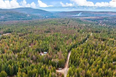View/Area - 762 High Rd, Sandpoint, ID 83864 photo 1 of 5