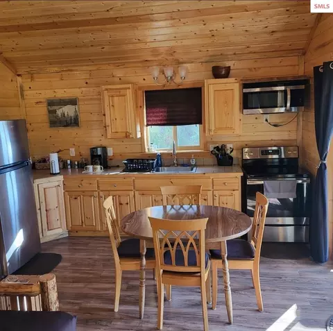 Kitchen - 145 Cedar Dr, Bayview, ID 83803 photo 3 of 3