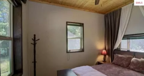 Bedroom - 145 Cedar Dr, Bayview, ID 83803 photo 1 of 4
