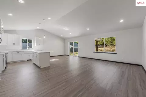 265 Durango Ln, Priest River, ID 83856