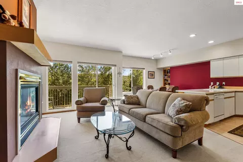 Living - 87 Cornice Ct Unit #204, Sandpoint, ID 83864 photo 2 of 2