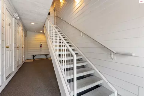 Entry Way - 87 Cornice Ct Unit #204, Sandpoint, ID 83864 photo 3 of 4