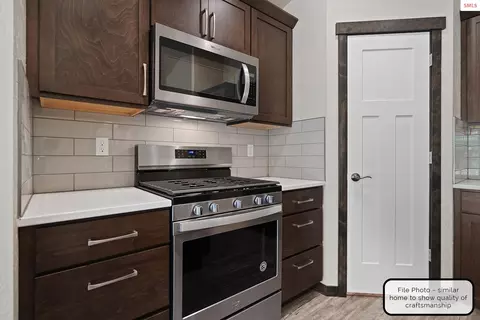 Kitchen - 2 Us 2 # s, Oldtown, ID 83822 photo 3 of 3