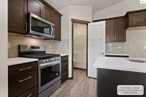 Kitchen - 2 Us 2 # s, Oldtown, ID 83822 photo 2 of 3