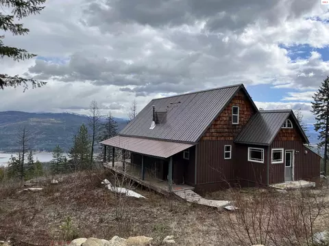 206 Tomko, Naples, ID 83847