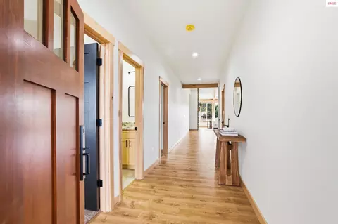 Entry Way - 185 Backtrack Rd, Sandpoint, ID 83864 photo 3 of 4