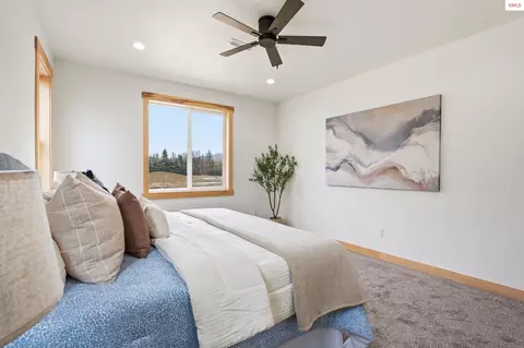 Bedroom - 185 Backtrack Rd, Sandpoint, ID 83864 photo 2 of 7
