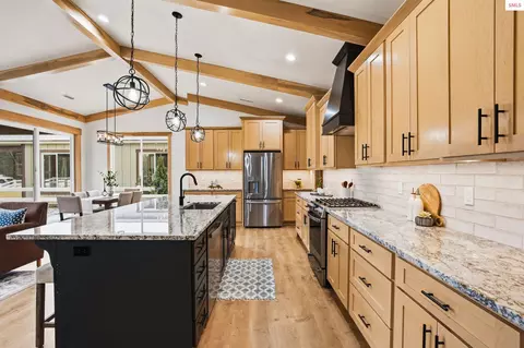 Kitchen - 185 Backtrack Rd, Sandpoint, ID 83864 photo 5 of 6