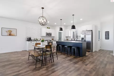 122 11 St, Priest River, ID 83856