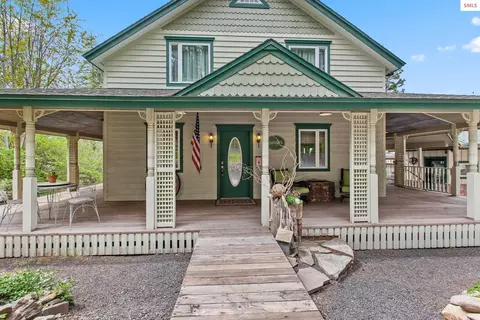 Exterior - 3467 E Sunset Dr, Harrison, ID 83833 photo 5 of 12