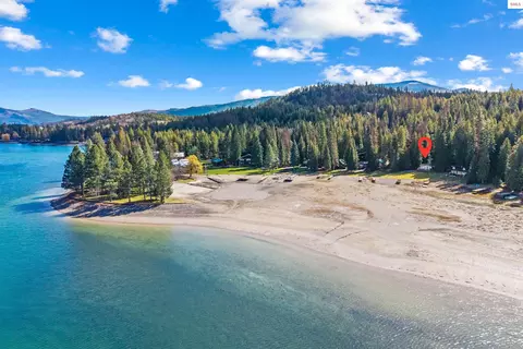 7 W Lakeview Blvd, Priest River, ID 83856