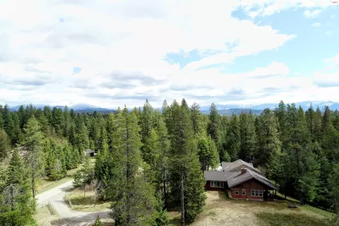 672 Hopkins Rd, Sandpoint, ID 83864