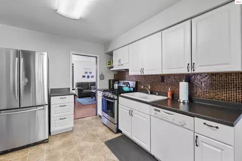 606 N 4th Ave, Sandpoint, ID 83864 photo 20