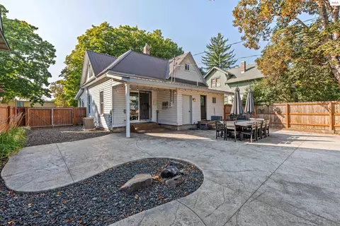 606 N 4th Ave, Sandpoint, ID 83864 photo 4