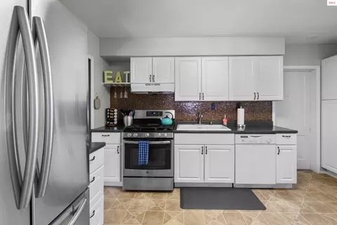 606 N 4th Ave, Sandpoint, ID 83864 photo 21