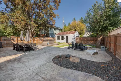 606 N 4th Ave, Sandpoint, ID 83864 photo 6