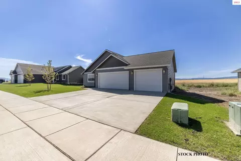 302 Durango, Priest River, ID 83856