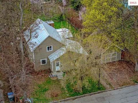 711 N Florence Ave, Sandpoint, ID 83864