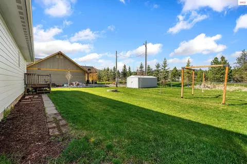 Exterior - 302 Mill Rd, Dover, ID 83825 photo 4 of 7