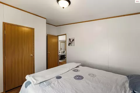 Bedroom - 302 Mill Rd, Dover, ID 83825 photo 4 of 6
