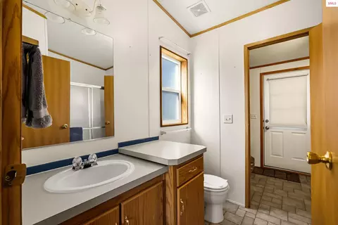 Bath - 302 Mill Rd, Dover, ID 83825 photo 1 of 3