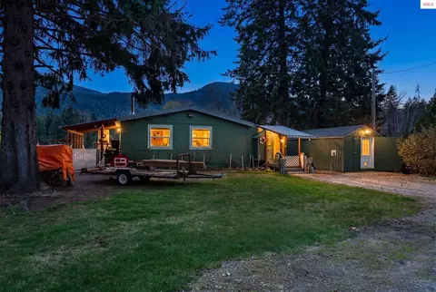 Exterior - 3464 Upper Pack River Rd, Sandpoint, ID 83864 photo 15 of 16