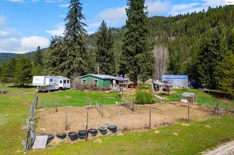 Exterior - 3464 Upper Pack River Rd, Sandpoint, ID 83864 photo 13 of 16