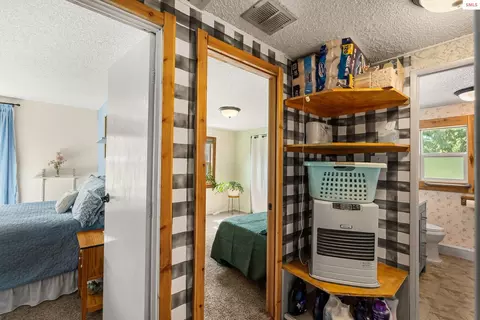 Entry Way - 3464 Upper Pack River Rd, Sandpoint, ID 83864 photo 2 of 2