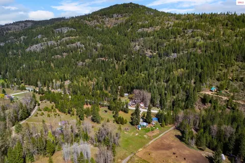 View/Area - 3464 Upper Pack River Rd, Sandpoint, ID 83864 photo 2 of 3