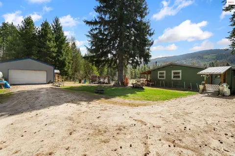 Exterior - 3464 Upper Pack River Rd, Sandpoint, ID 83864 photo 2 of 16