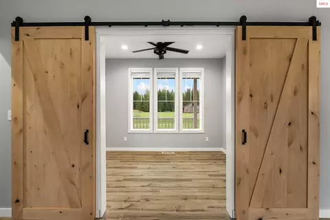 Entry Way - 51 Pumphouse Ln, Sagle, ID 83860 photo 2 of 3
