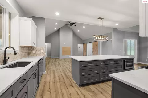 Kitchen - 51 Pumphouse Ln, Sagle, ID 83860 photo 6 of 6