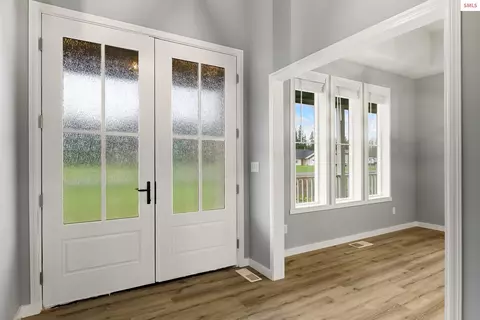 Entry Way - 51 Pumphouse Ln, Sagle, ID 83860 photo 3 of 3