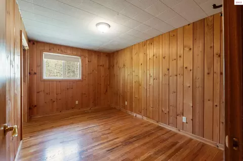 Bedroom - 1206 Meadowood Rd, Sandpoint, ID 83864 photo 3 of 8