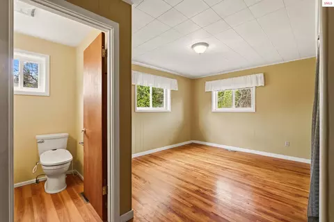 Bedroom - 1206 Meadowood Rd, Sandpoint, ID 83864 photo 5 of 8