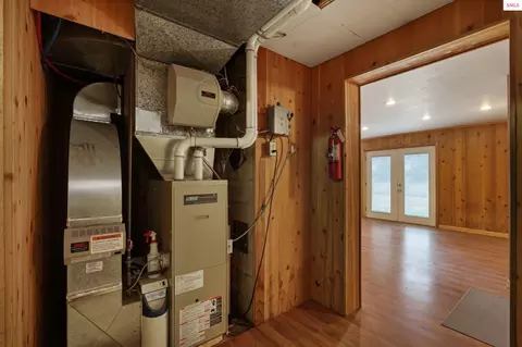 Entry Way - 1206 Meadowood Rd, Sandpoint, ID 83864 photo 4 of 6