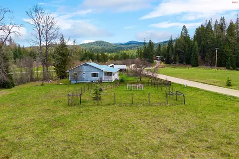 Exterior - 1206 Meadowood Rd, Sandpoint, ID 83864 photo 9 of 10