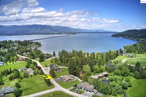 485 Birch Haven Dr, Sagle, ID 83860