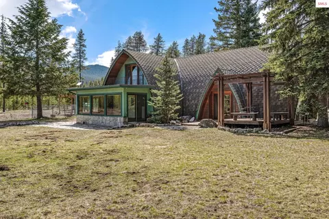 762 Reeder Bay Rd, Nordman, ID 83848