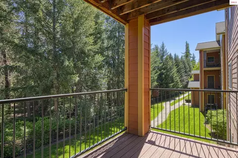 6800 N Spurwing Lp, Coeur D'alene, ID 83815