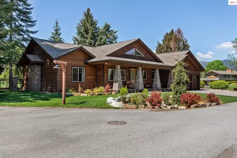 808 Bryce Ln, Sandpoint, ID 83864