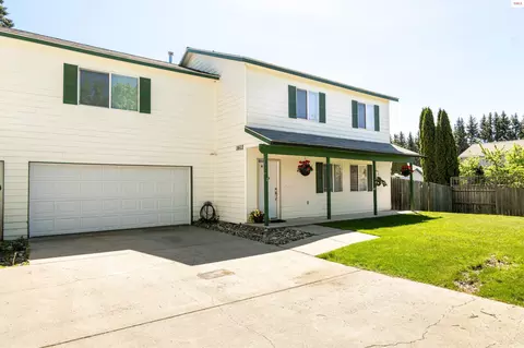 Exterior - 1611 Cedar St, Sandpoint, ID 83864 photo 10 of 10