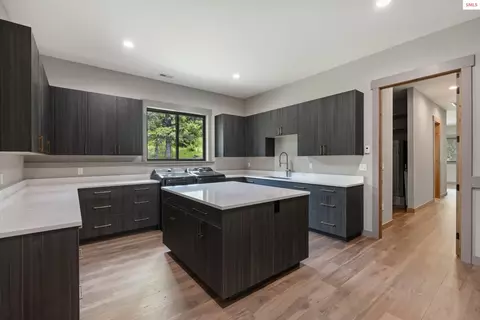 Kitchen - 1520 Wrenco Loop Rd, Sandpoint, ID 83864 photo 6 of 7